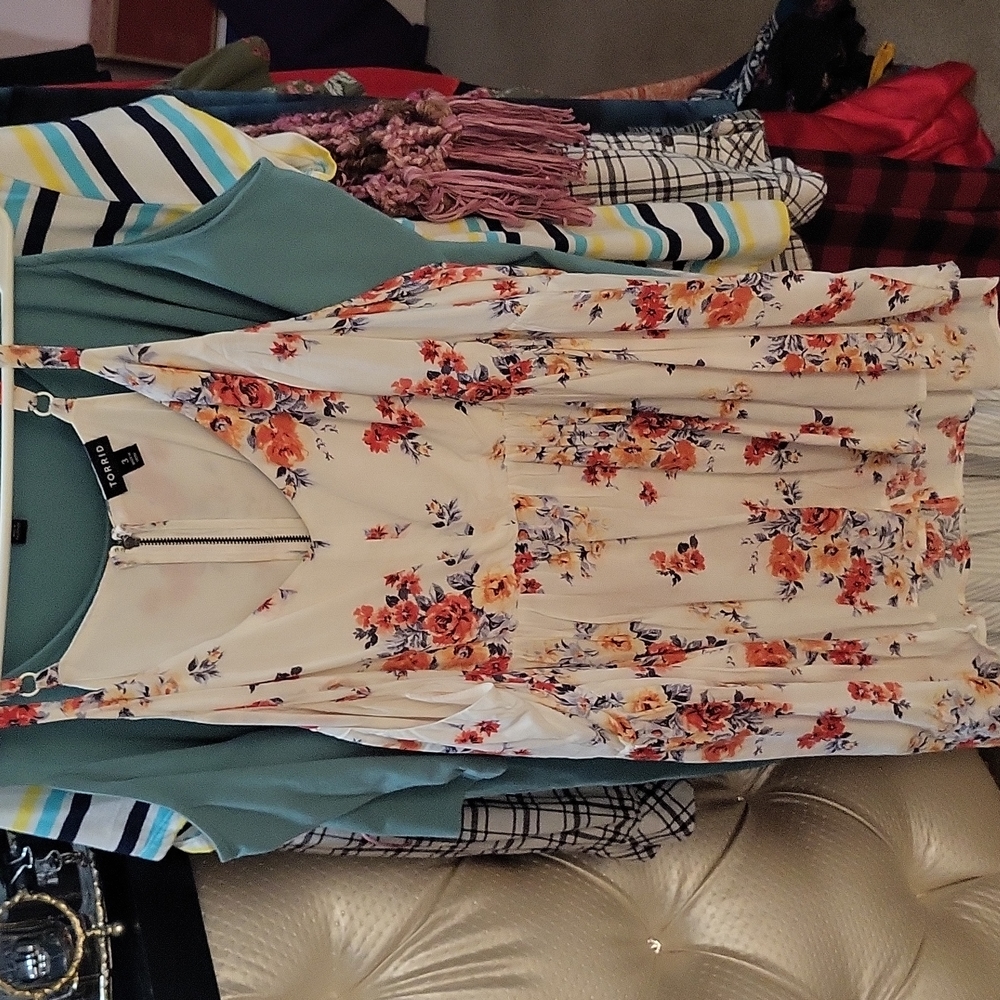 Floral torrid top